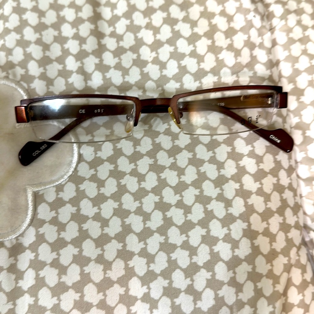 Prescription eyeglass frames